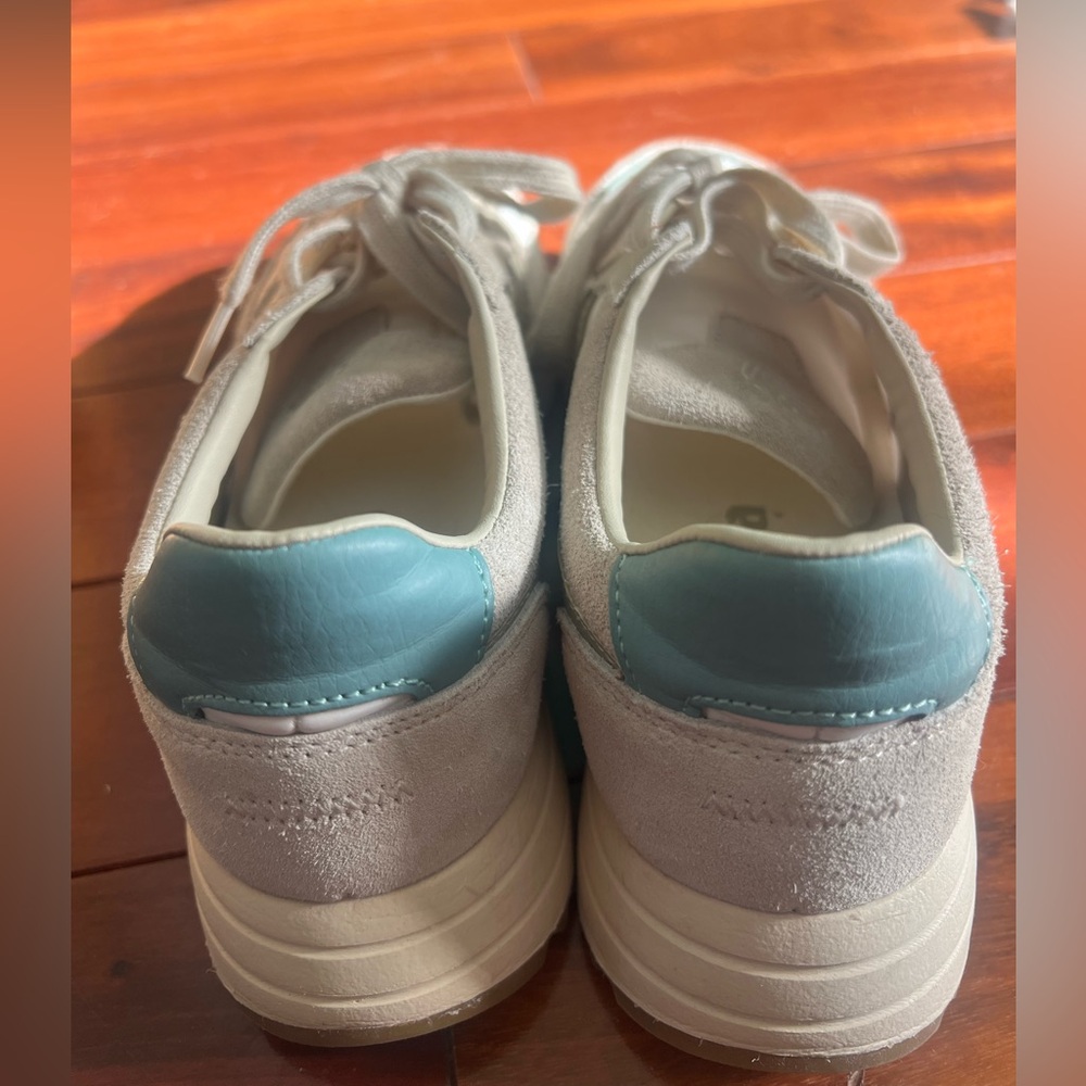Gola Women's Chicago Off White Color Block Suede Leather Sneakers - Picture 4 of 6